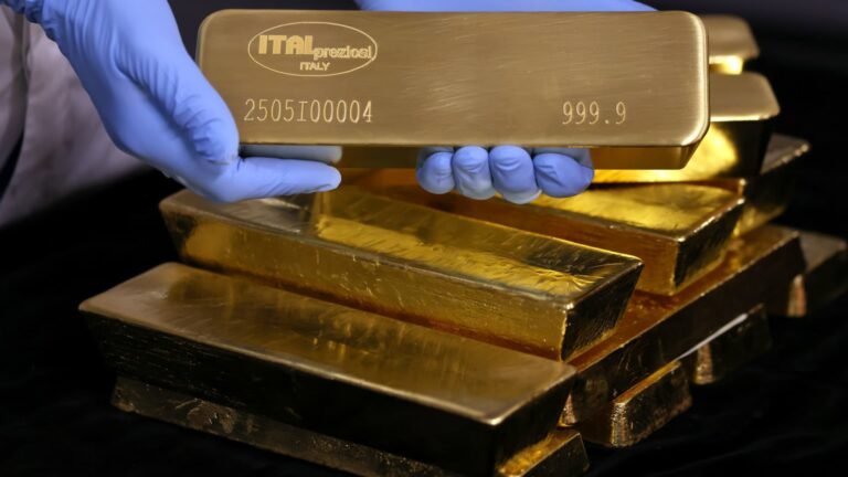 The ultra-rich are moving gold to Singapore as global risks mount