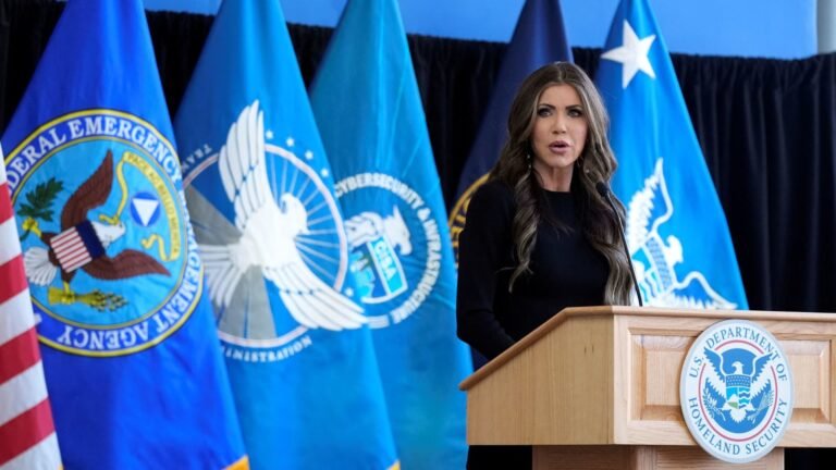 Trump death threat letters were deportation plot: Court documents