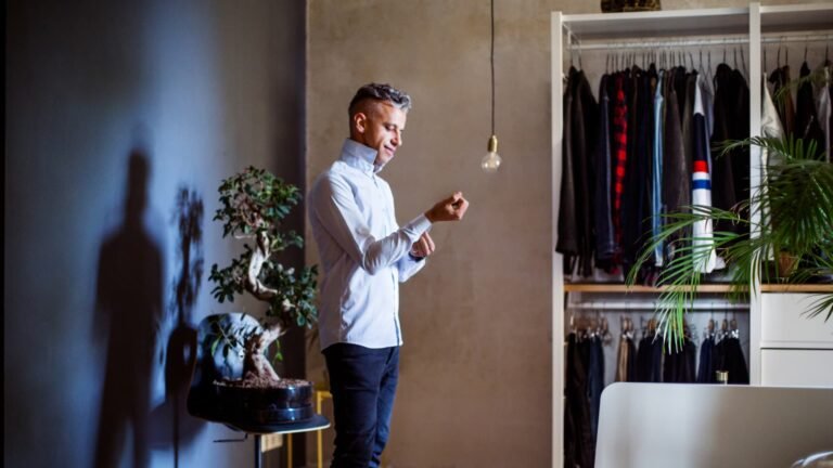 Office dress codes are more confusing than ever—experts’ best advice