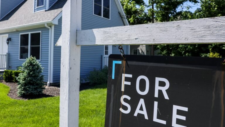 Homebuyers finally responded, as mortgage rates dropped