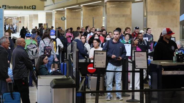 TSA plans to let travelers keep their shoes on at airport security