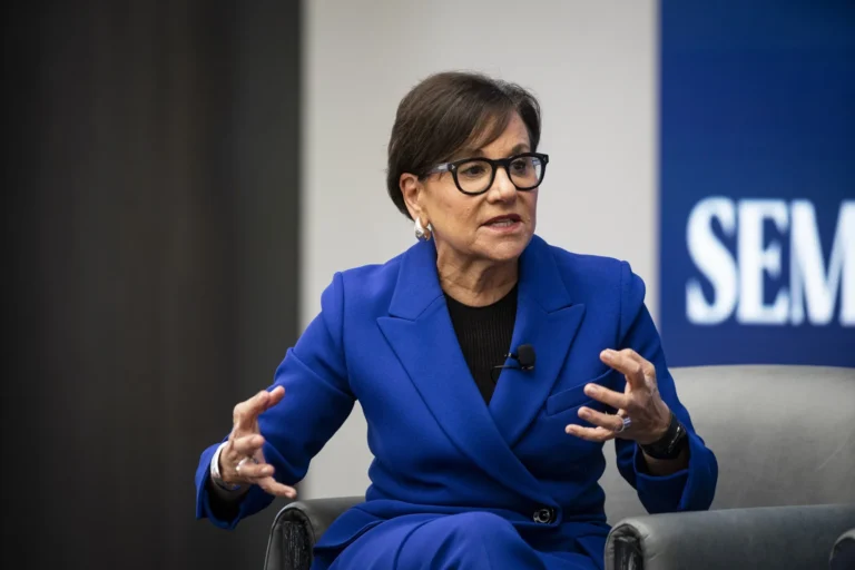 Penny Pritzker: Biography, Career, Business & Political Leadership
